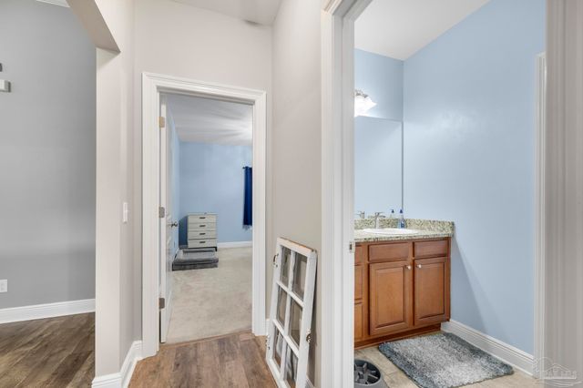 2350 Ash Dr, Navarre, FL 32566