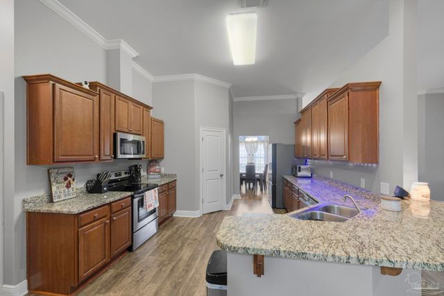 2350 Ash Dr, Navarre, FL 32566