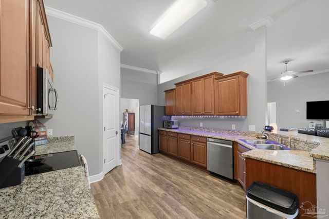 2350 Ash Dr, Navarre, FL 32566