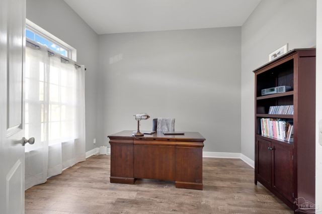 2350 Ash Dr, Navarre, FL 32566