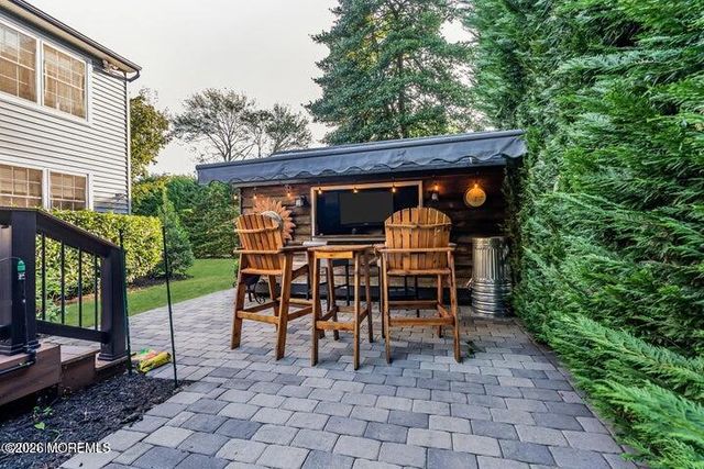 7 Alvord Street, Oakhurst, NJ 07755