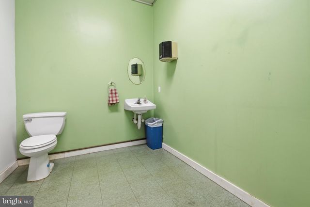 170 FRANKLIN ST, Swedesboro, NJ 08085