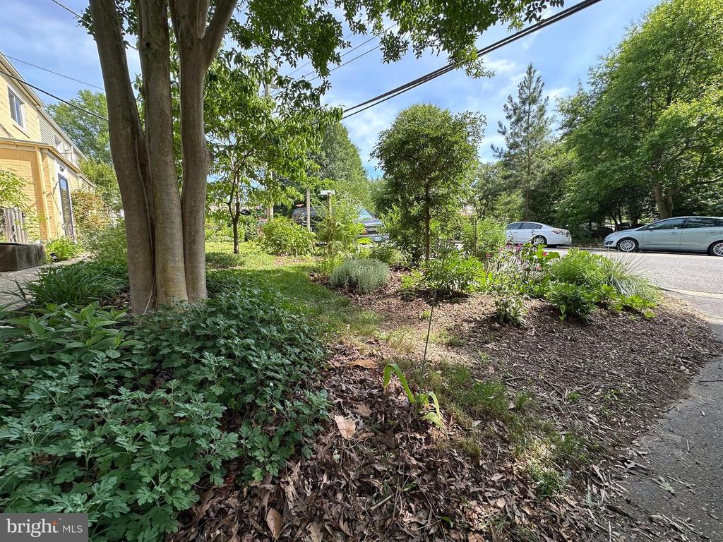 Image 15 of property listing at 3-A GARDENWAY, Greenbelt, MD 20770