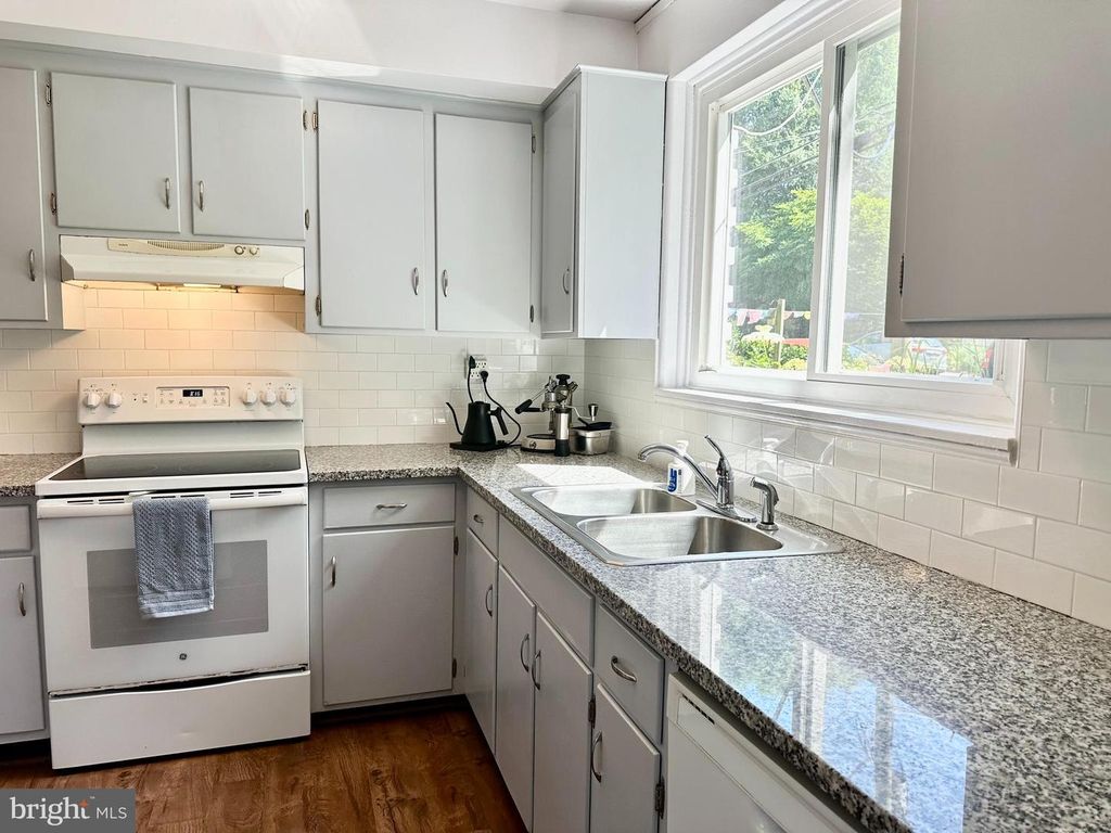 Image 7 of property listing at 3-A GARDENWAY, Greenbelt, MD 20770