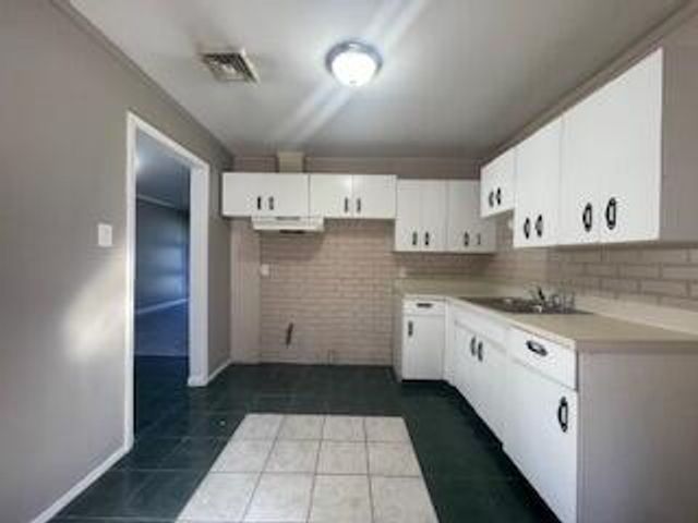 25173 Rosenbusch Boulevard, Warren, MI 48089