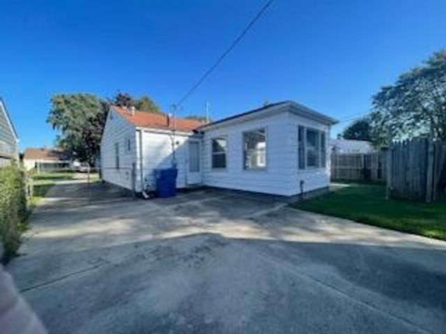 25173 Rosenbusch Boulevard, Warren, MI 48089