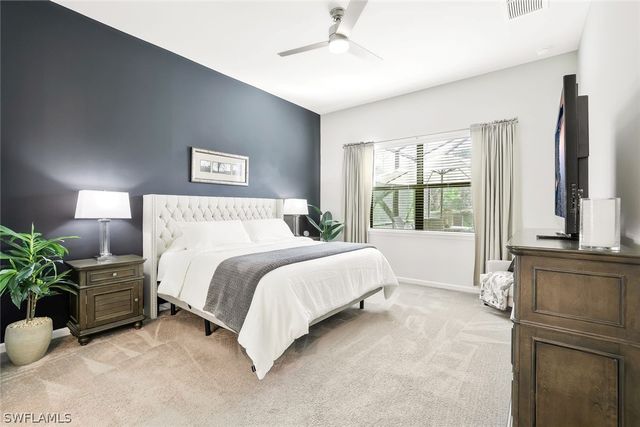 9772 Willet CT, Naples, FL 34120