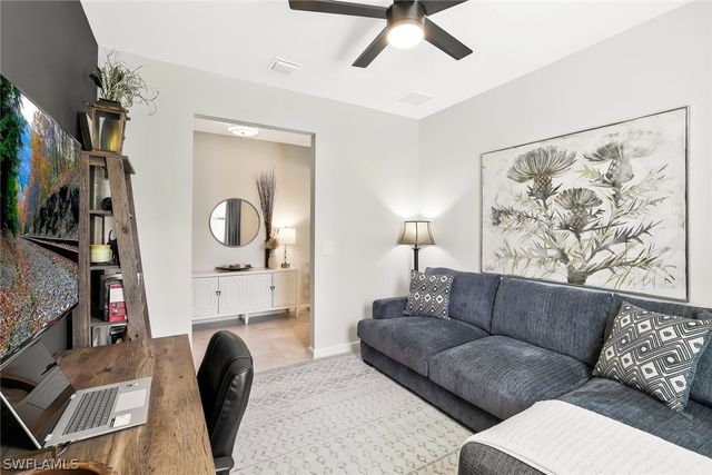 9772 Willet CT, Naples, FL 34120