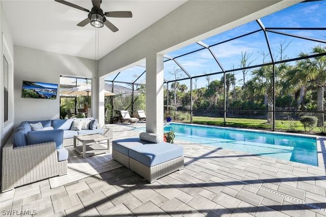 9772 Willet CT, Naples, FL 34120