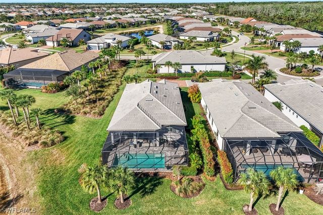 9772 Willet CT, Naples, FL 34120