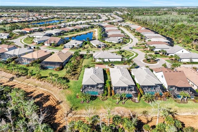 9772 Willet CT, Naples, FL 34120