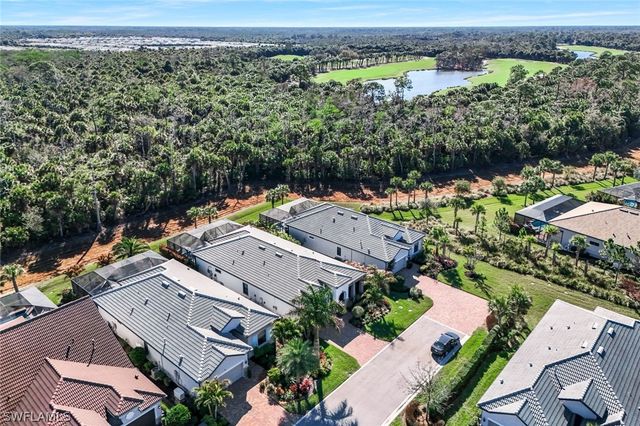 9772 Willet CT, Naples, FL 34120