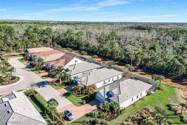 9772 Willet CT, Naples, FL 34120