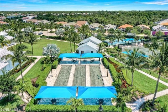 9772 Willet CT, Naples, FL 34120