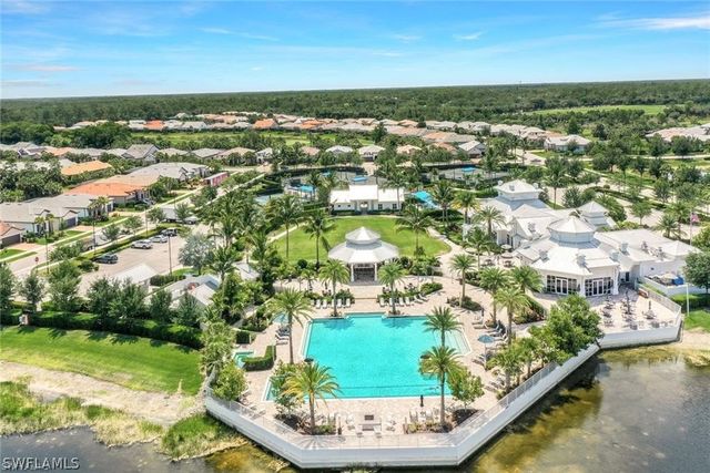 9772 Willet CT, Naples, FL 34120