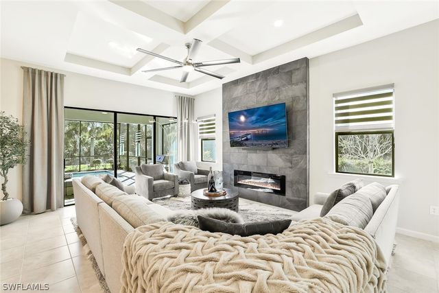 9772 Willet CT, Naples, FL 34120