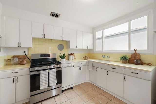 1453 S Mayfair Avenue, Daly City, CA 94015
