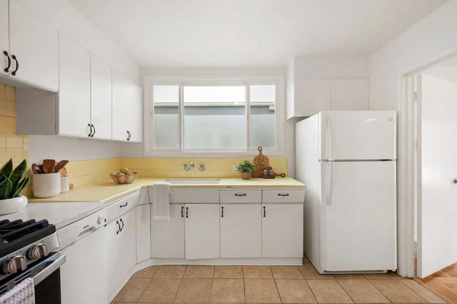 1453 S Mayfair Avenue, Daly City, CA 94015