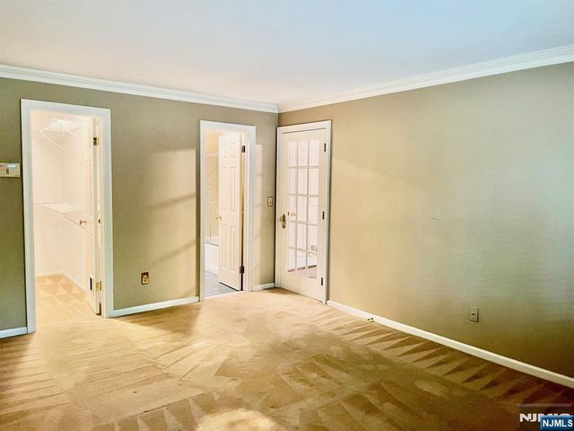 151 Indian Hollow Court 151, Mahwah, NJ 07430