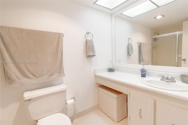 301 174th St L12, Sunny Isles Beach, FL 33160