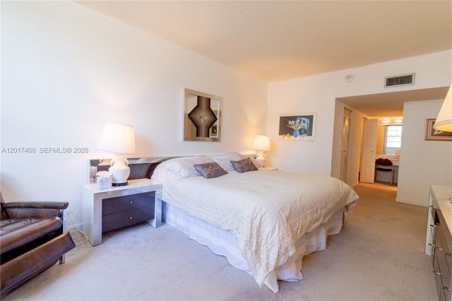 301 174th St L12, Sunny Isles Beach, FL 33160