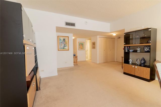 301 174th St L12, Sunny Isles Beach, FL 33160