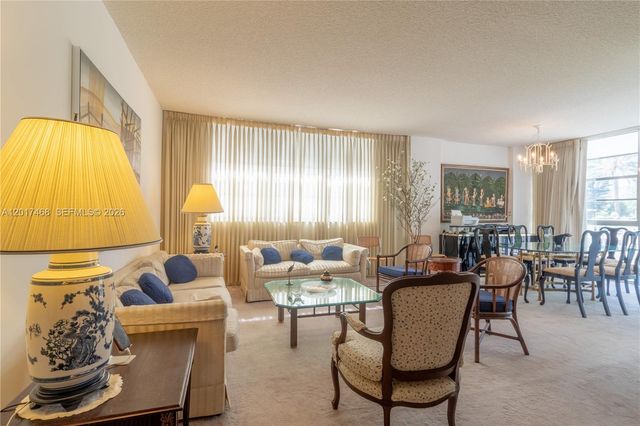 301 174th St L12, Sunny Isles Beach, FL 33160