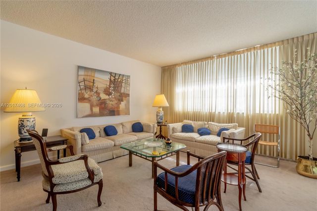 301 174th St L12, Sunny Isles Beach, FL 33160