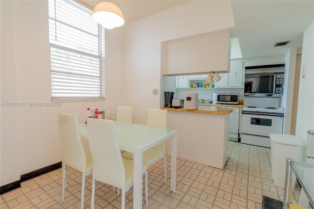 301 174th St L12, Sunny Isles Beach, FL 33160