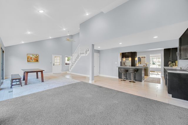 23327 N Wildwood Lane, Deerfield, IL 60015