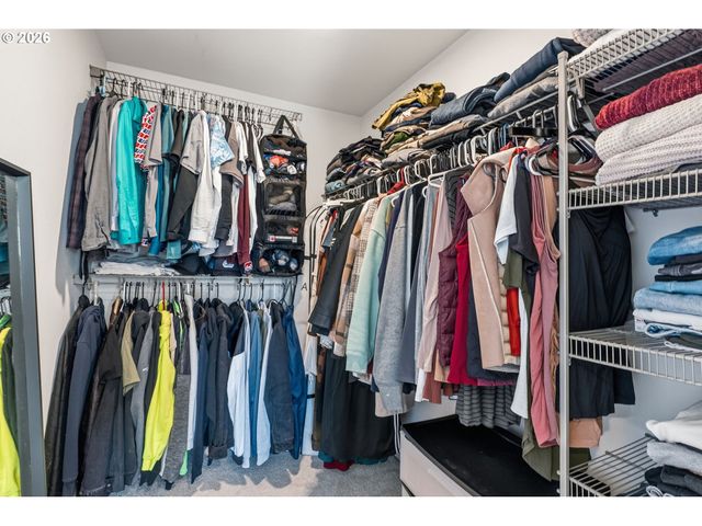 134 E JOYCE Ct, La Center, WA 98629