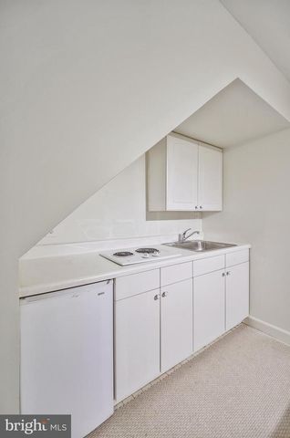 10256 QUIET POND TER, Burke, VA 22015