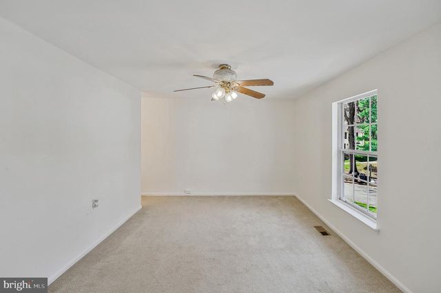 10256 QUIET POND TER, Burke, VA 22015