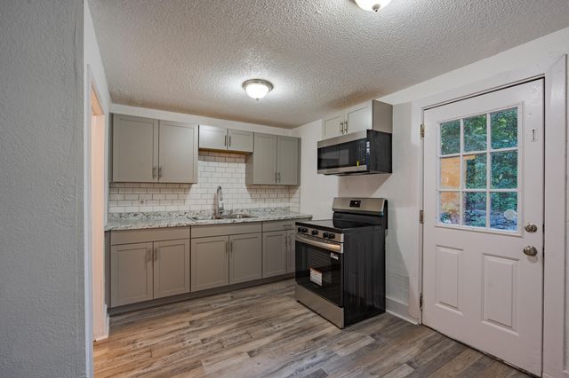 3100 N Chamberlain Avenue, Chattanooga, TN 37406