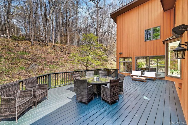 57 Chester Court, Cortlandt Manor, NY 10567