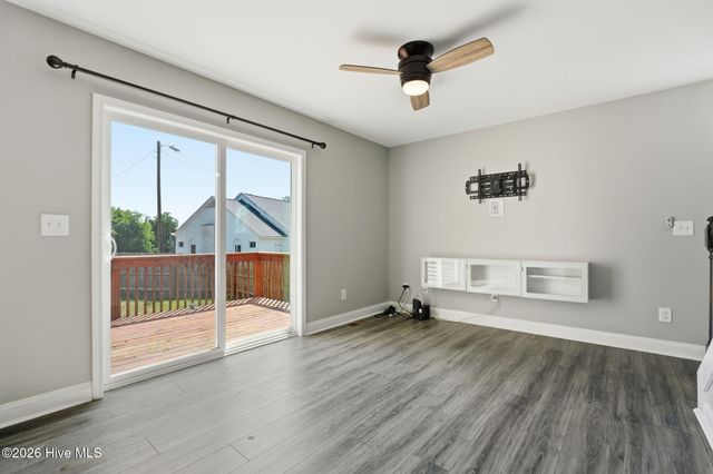 935 W Illinois Avenue, Southern Pines, NC 28387