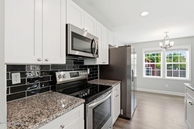935 W Illinois Avenue, Southern Pines, NC 28387