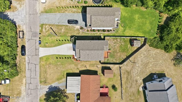 935 W Illinois Avenue, Southern Pines, NC 28387