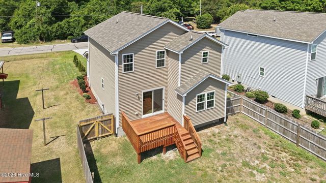 935 W Illinois Avenue, Southern Pines, NC 28387