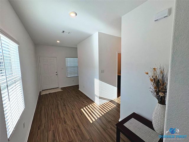 124 Rooster WAY, Jarrell, TX 76537