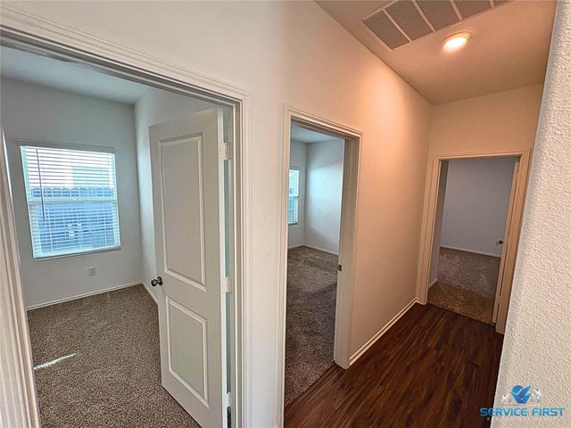 124 Rooster WAY, Jarrell, TX 76537