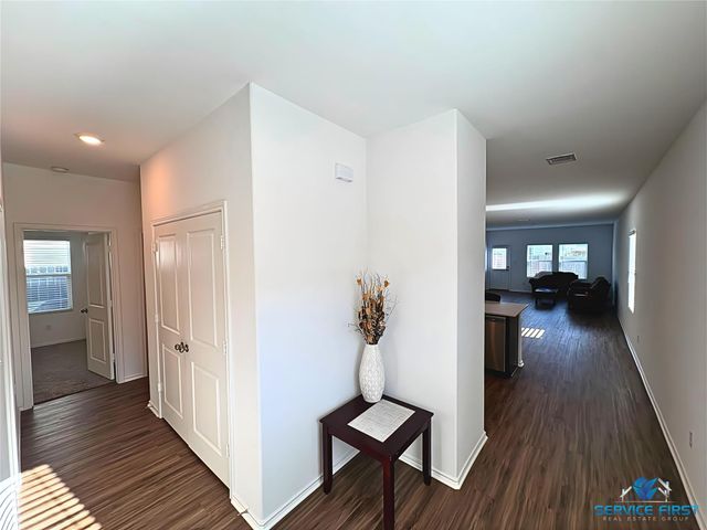 124 Rooster WAY, Jarrell, TX 76537