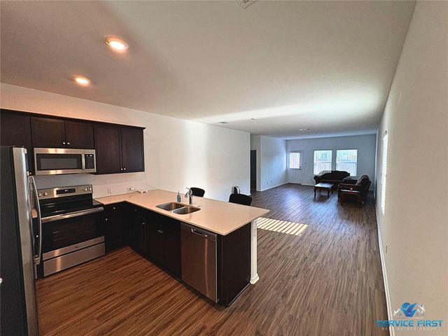 124 Rooster WAY, Jarrell, TX 76537