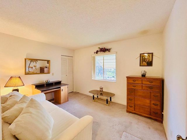 224 Pine Hov Circle D-2, Greenacres, FL 33463