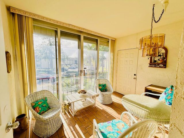 224 Pine Hov Circle D-2, Greenacres, FL 33463