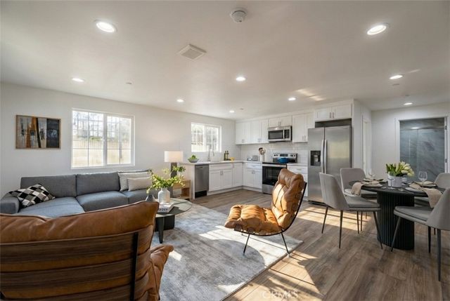 496 E 52nd, Long Beach, CA 90805