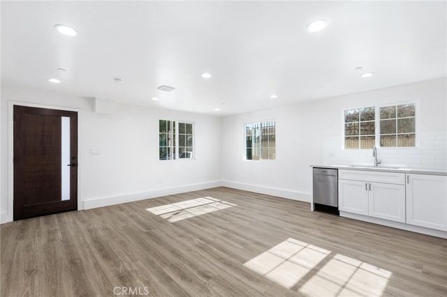 496 E 52nd, Long Beach, CA 90805