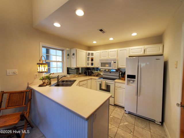 403 Emerald Landing Drive, Emerald Isle, NC 28594