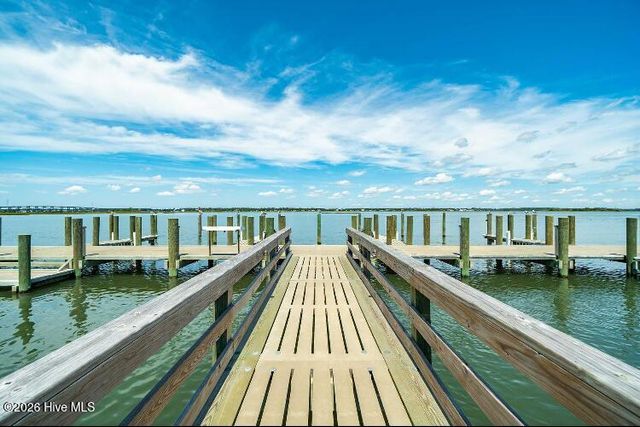 403 Emerald Landing Drive, Emerald Isle, NC 28594