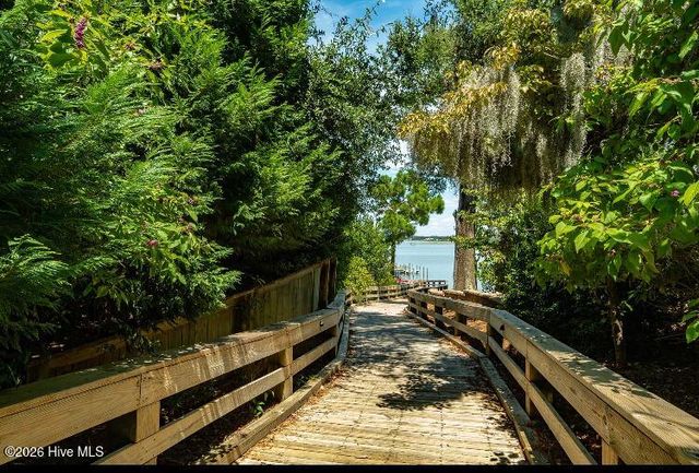 403 Emerald Landing Drive, Emerald Isle, NC 28594